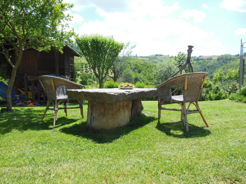 Agriturismo Affittacamere Barbarossa Dogliani Exterior foto