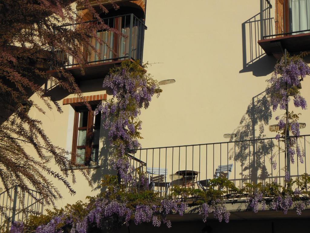Agriturismo Affittacamere Barbarossa Dogliani Exterior foto